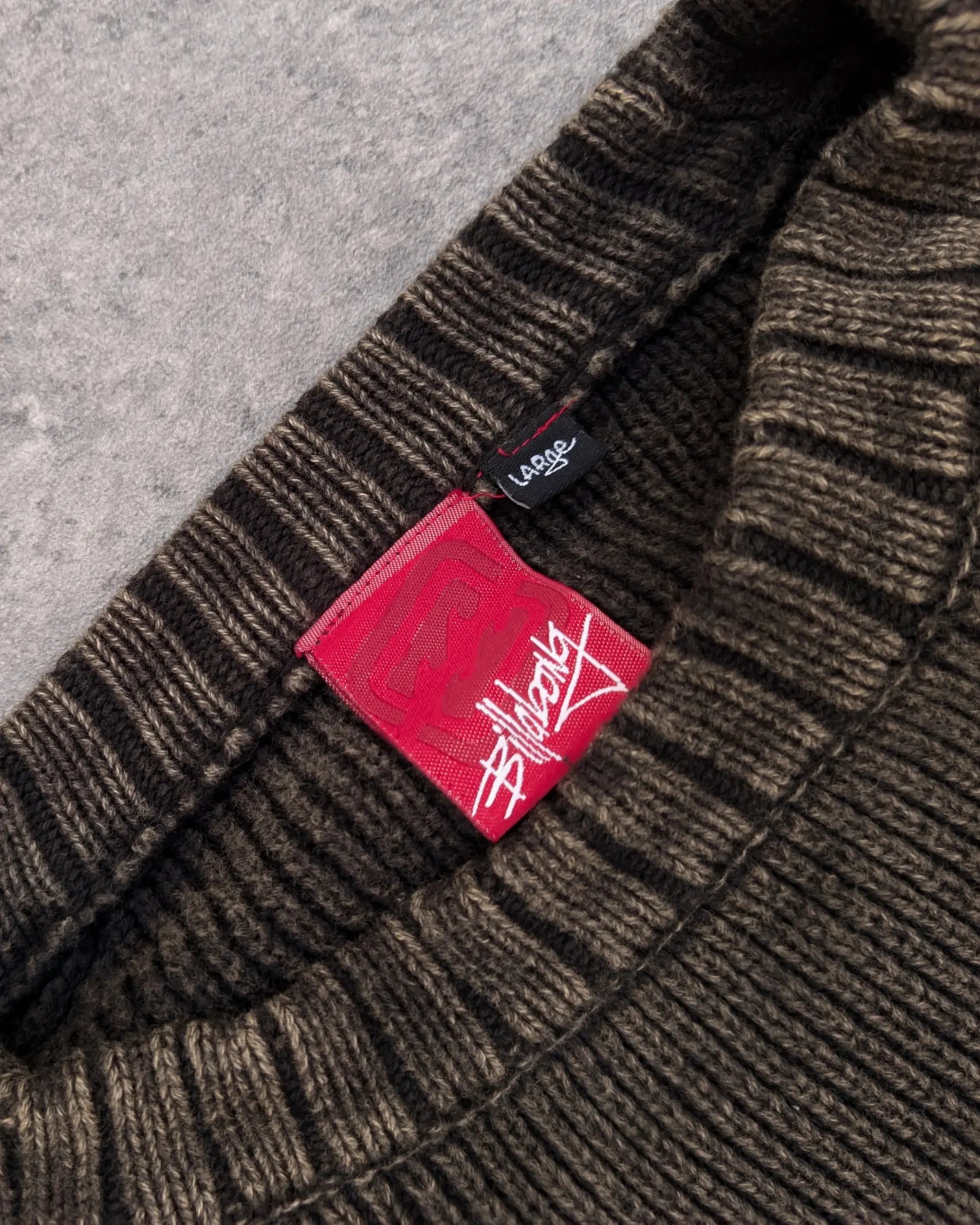 Early 2000s Vintage Billabong Pullover Brown Sweater