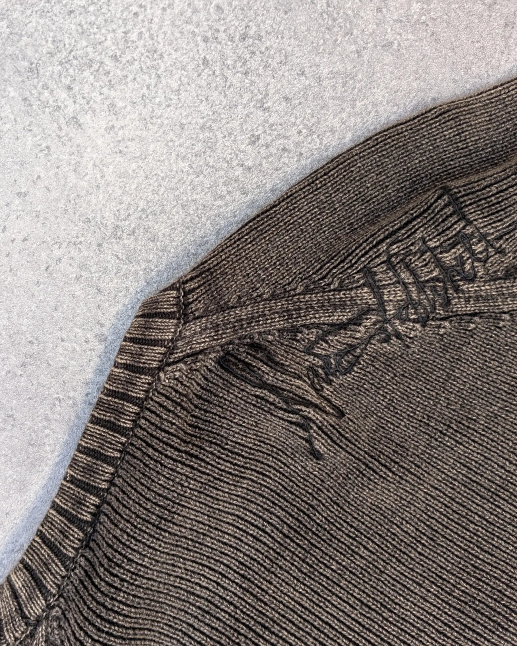 Early 2000s Vintage Billabong Pullover Brown Sweater